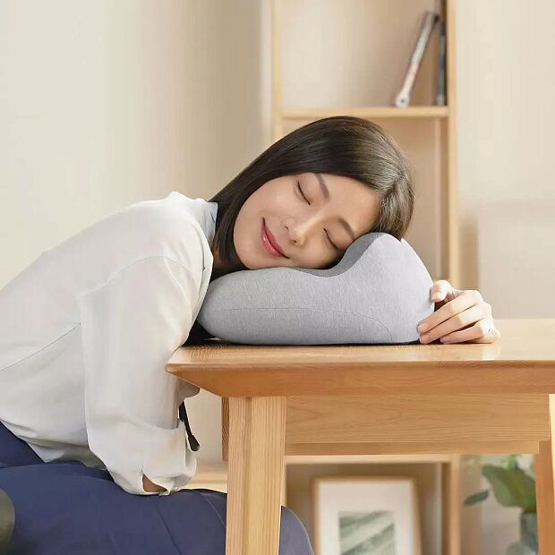 Дорожная подушка Momoda Massage Hot Pillow (Grey/Серый) - 4